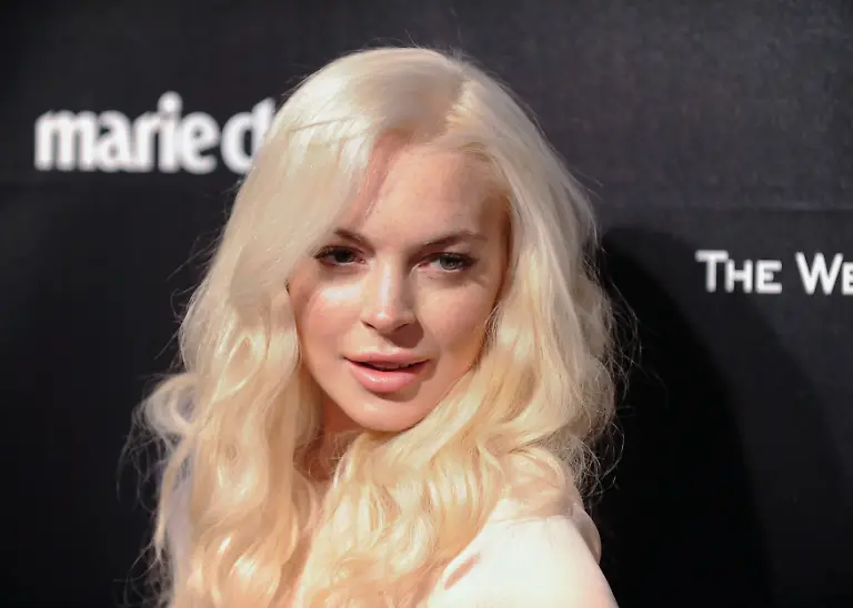 2012-01-16T105415Z-01-BEV725-RTRMDNP-3-GOLDENGLOBES-JPG1110716184427435898