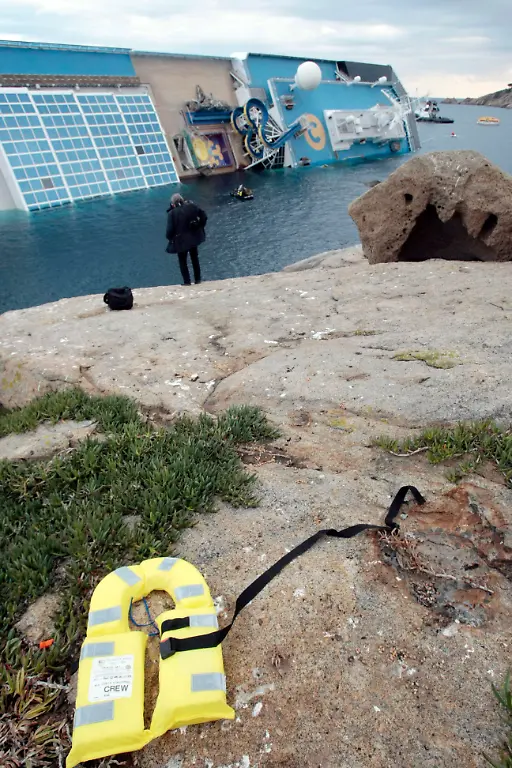 DAB3471-20120115-jpg5525286490575334254