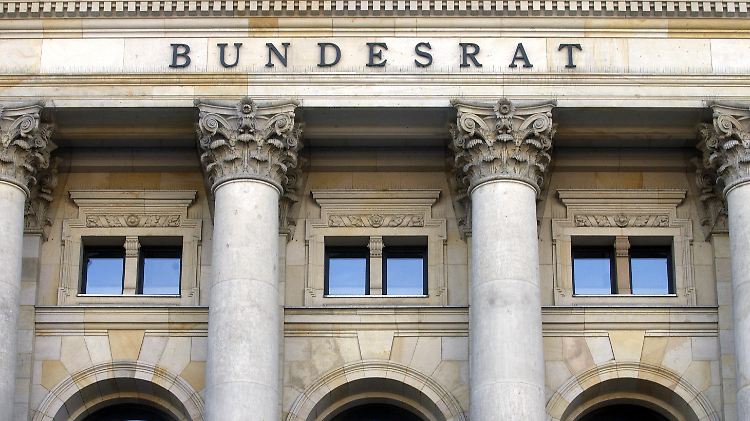Jetzt ist es amtlich: Der Bundesrat darf selbstständige Honorarkräfte einsetzen.