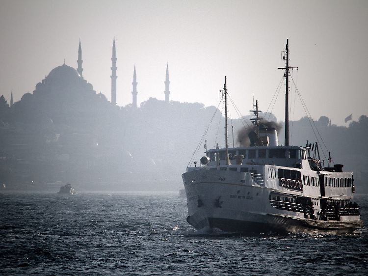 Jetzt beginnt das Abenteuer: Erst in Istanbul hatten die Brüder das Gefühl, dass ihre Reise in die Mongolei richtig losgeht.