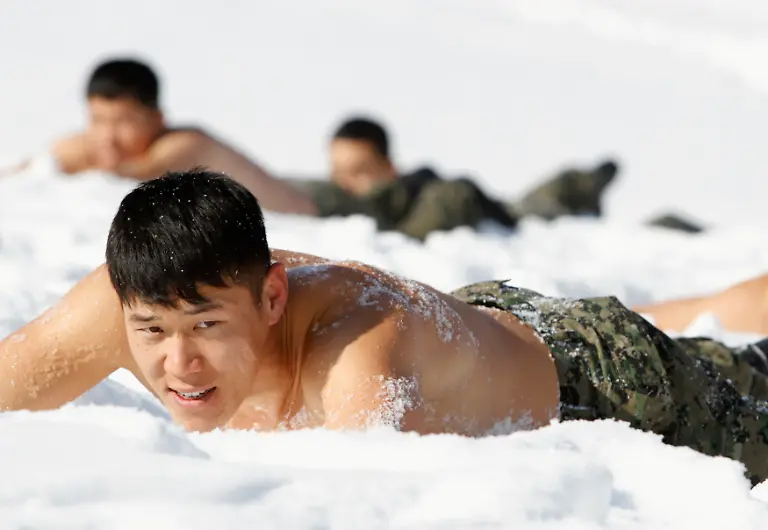 2012-01-11T073943Z-01-SEO214-RTRMDNP-3-KOREA-JPG4545347580245943264