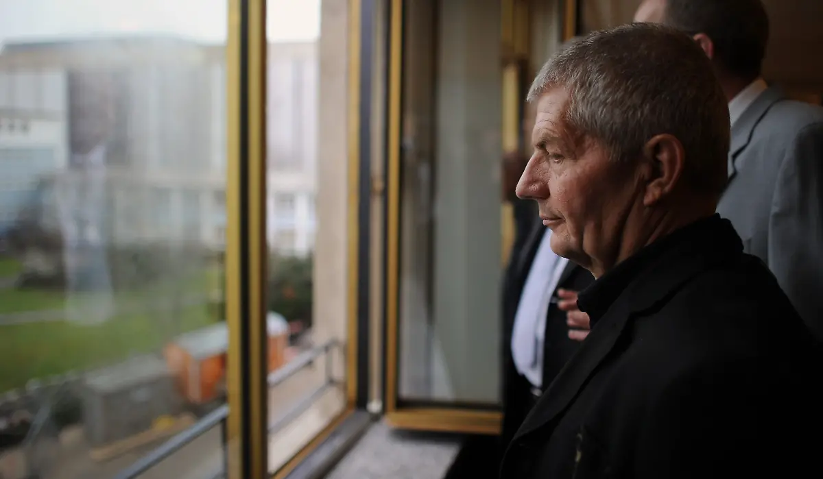 32f12709-jpg3222405132926962460