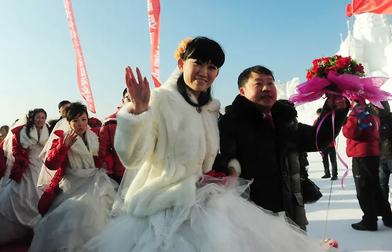 2012-01-06T083035Z-01-PEK03-RTRMDNP-3-CHINA-JPG4313194225774024443