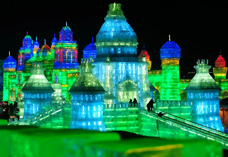 2012-01-05T030359Z-01-PEK03-RTRMDNP-3-CHINA-JPG5539040238502216747