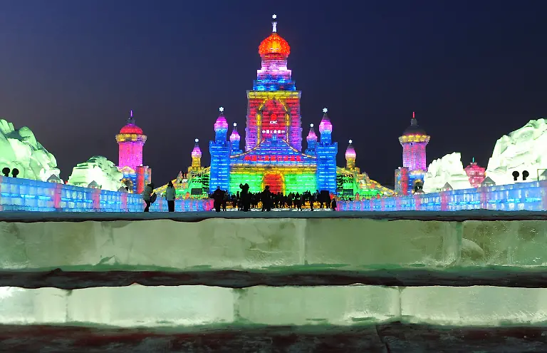 2012-01-05T032736Z-01-PEK04-RTRMDNP-3-CHINA-JPG3064854850615715443