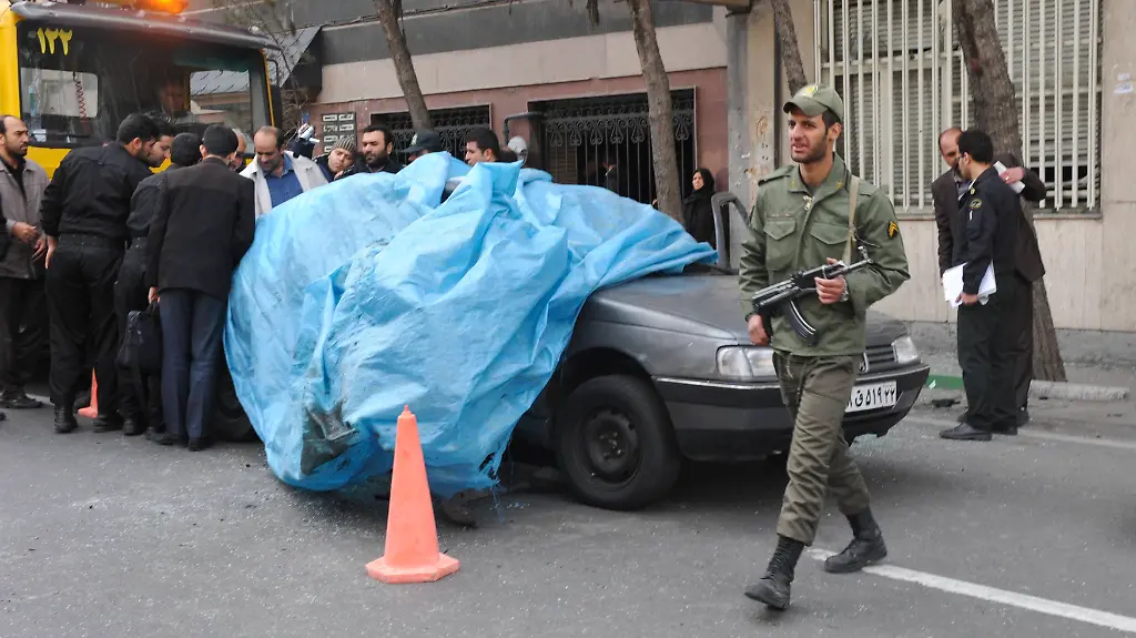 2012-01-11T082642Z-01-TEH02-RTRMDNP-3-IRAN-JPG6123324025923613891