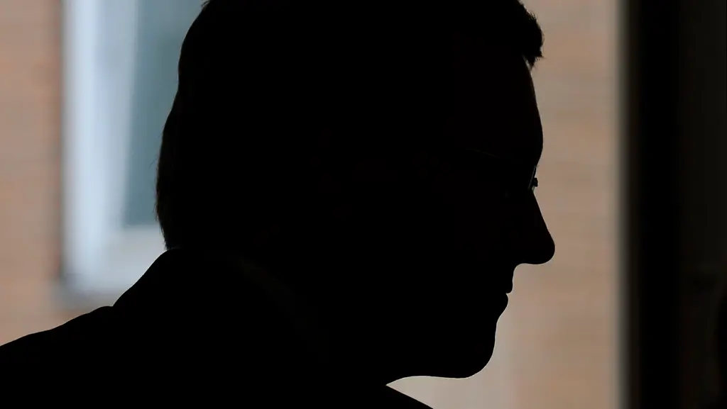 1325548838-jpg455198153821175822