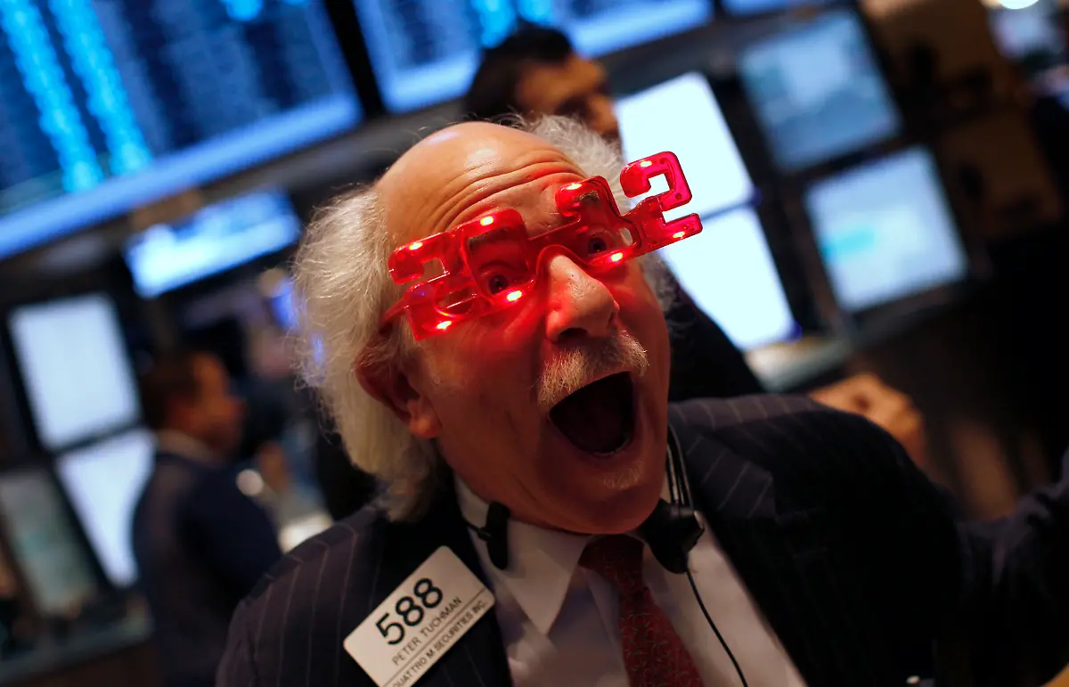 2011-12-30T151446Z-01-NYK302-RTRMDNP-3-USA-STOCKS-JPG5174453873834541203