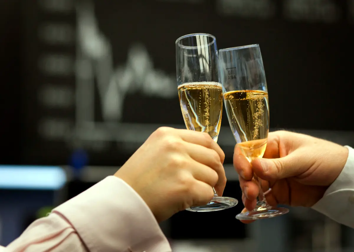 32700446-jpg5294463239436035679