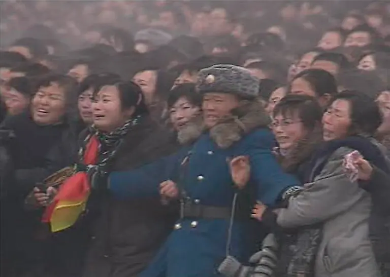 2011-12-28T083943Z-01-KRT13-RTRMDNP-3-KOREA-NORTH-FUNERAL-JPG3863802471370829537