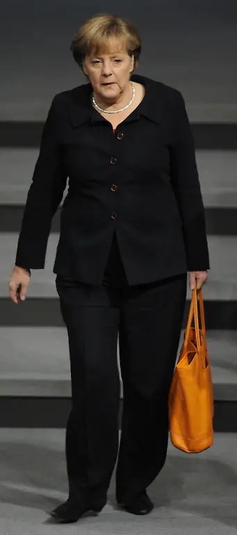 Merkel-schwarz-orange