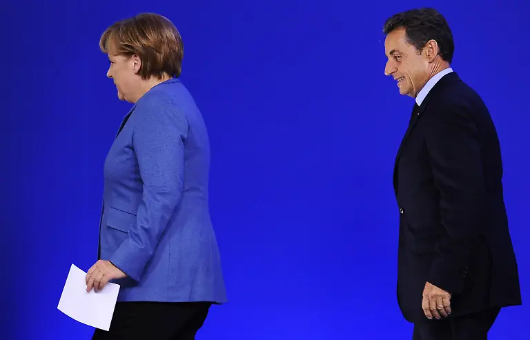 Merkel-Sarkozy-061211