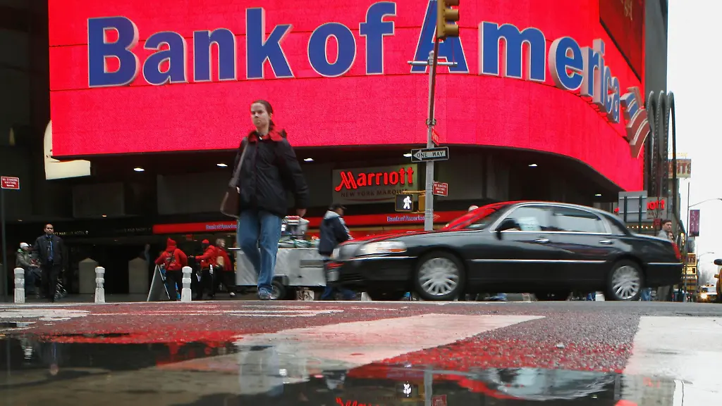 2011-12-22T001822Z-01-LOA08-RTRMDNP-3-BANKOFAMERICA-BIAS-JPG225832295141917825