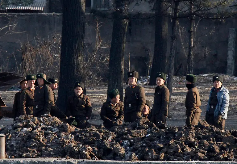 2011-12-20T094834Z-01-PEK904-RTRMDNP-3-KOREA-NORTH-JPG8168917851200956477