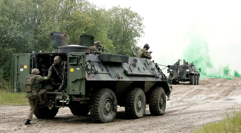 4929974803-8f3e4465ef-o