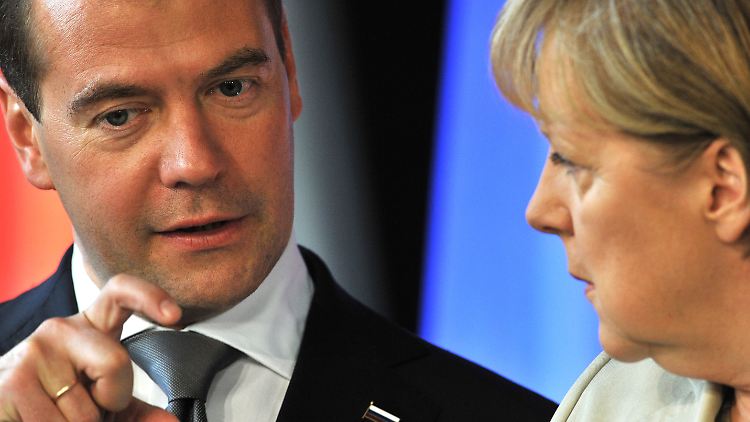 Nur ganz kleine Probleme gab es zwischen Medwedew und Merkel.