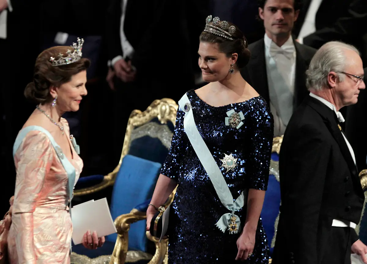 2011-12-10T172109Z-01-STO525-RTRMDNP-3-SWEDEN-NOBEL-JPG4086353772880253846