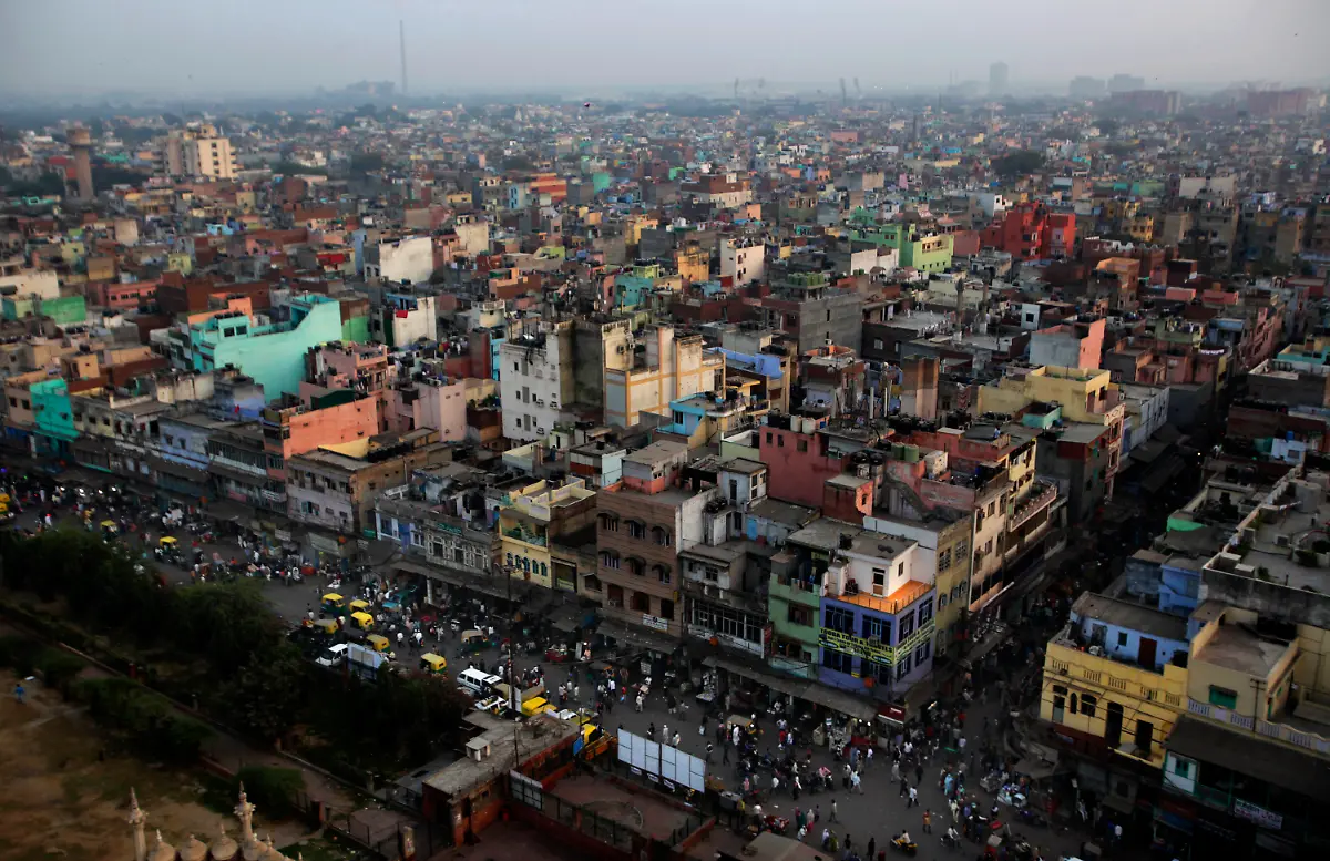 1323585593-jpg8243476576663055672