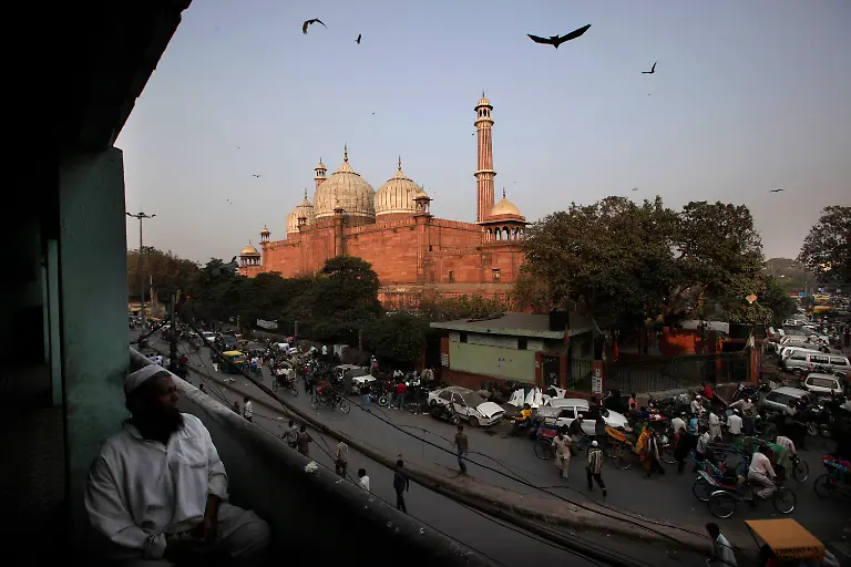 1323586654-jpg804398425845209159