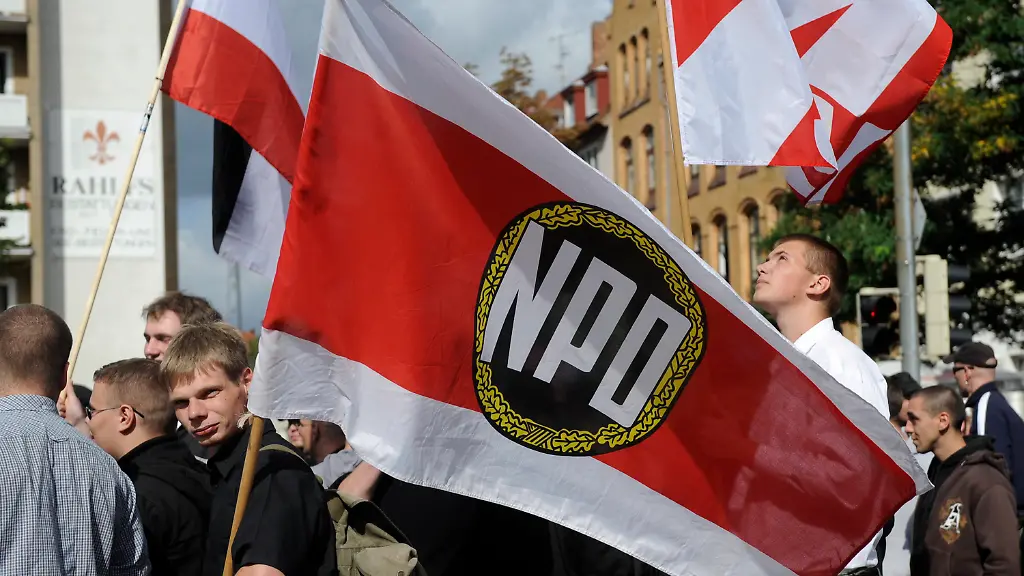 DI10006-20111208-jpg1678358864981329488