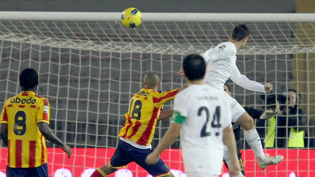 1323545840-jpg6678706357139526320