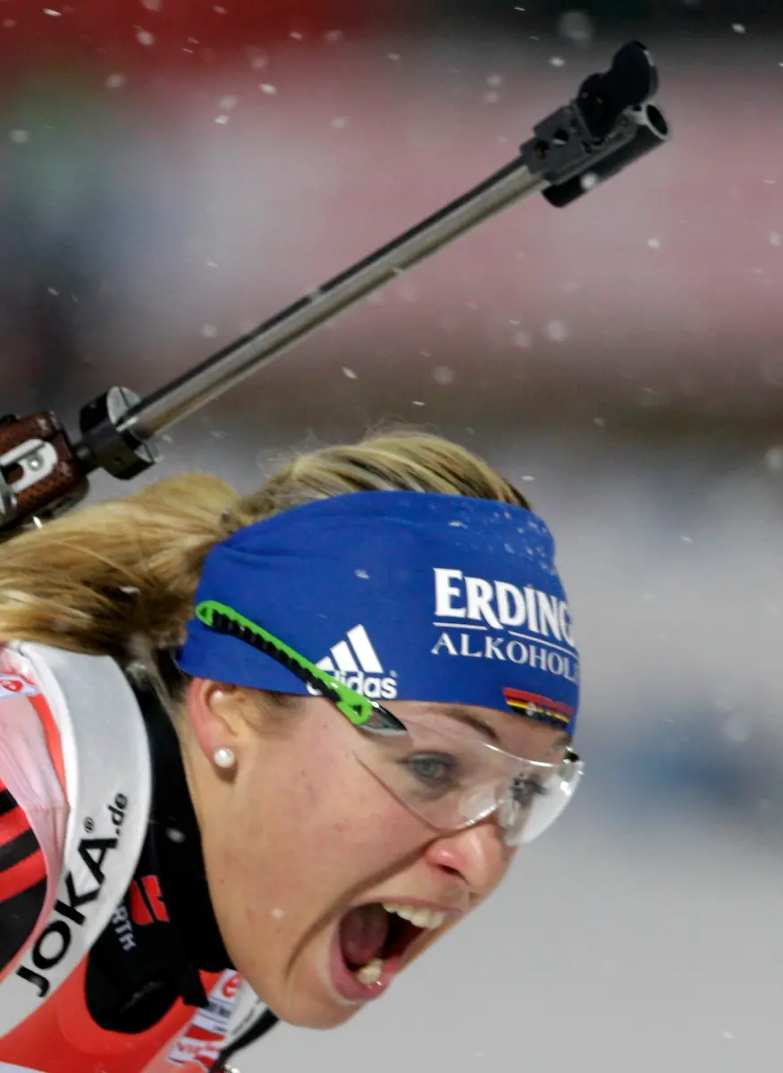 2011-12-03T150310Z-01-RSS15-RTRMDNP-3-BIATHLON-JPG2810539898500259427