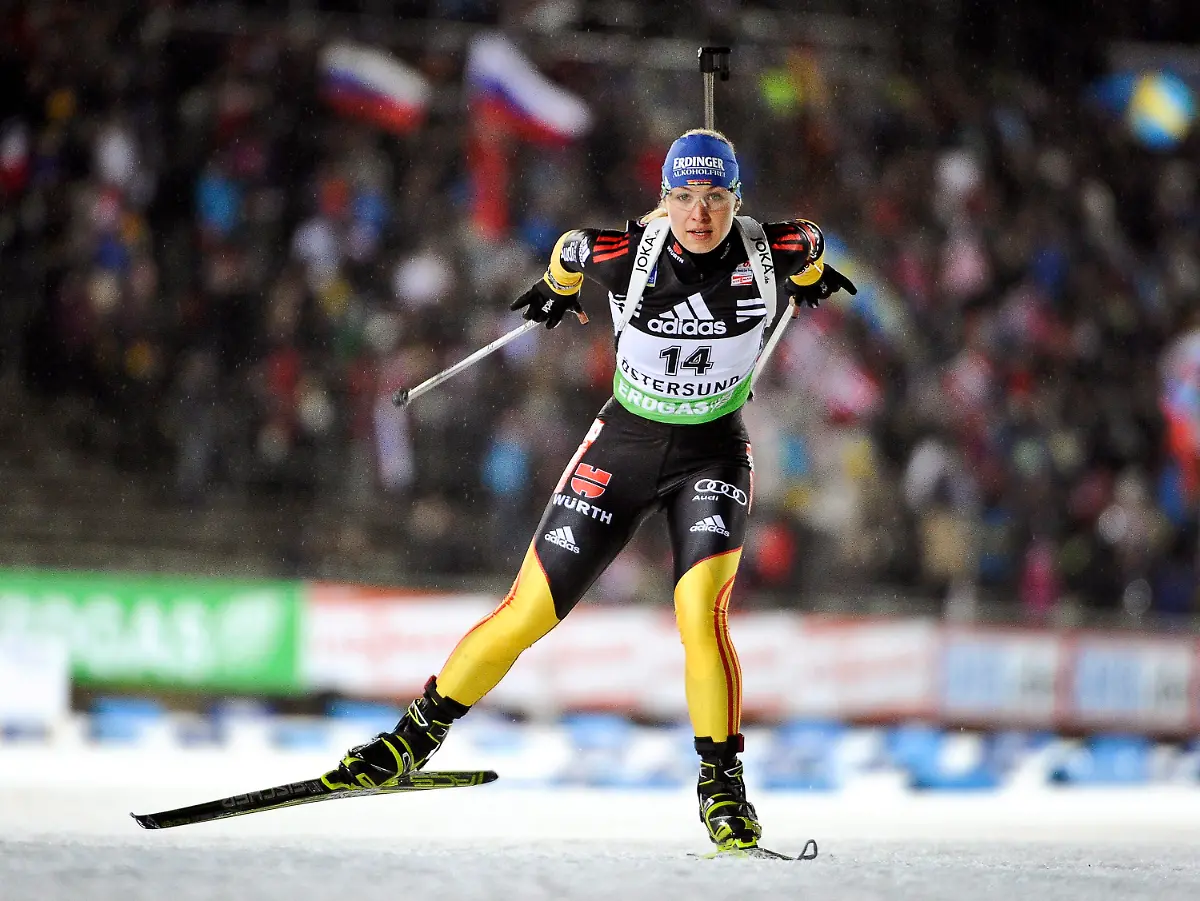 31nv4033-jpg3100921248272492433