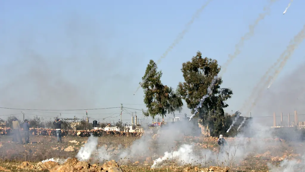 1322837616-jpg6594570501984764124