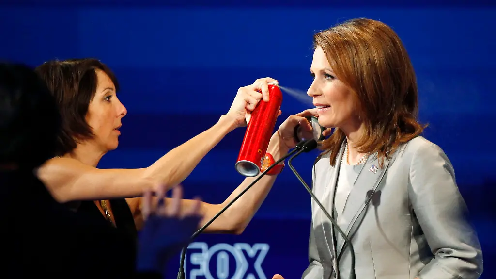 2011-11-29T000338Z-01-POY246-RTRMDNP-3-POY-JPG4296302918160026345