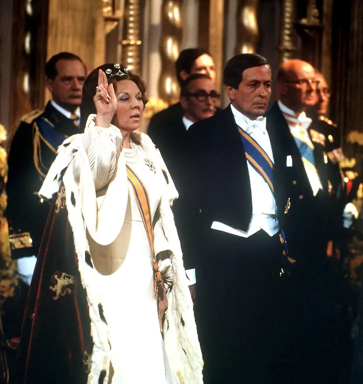 Heesters-Beatrix-Thronbesteigung-300480