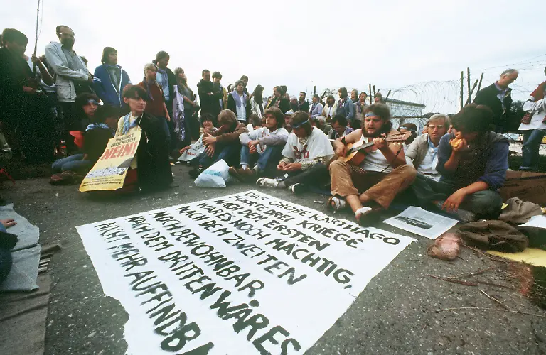 Heesters-Mutlangen-Friedenscamp-1983