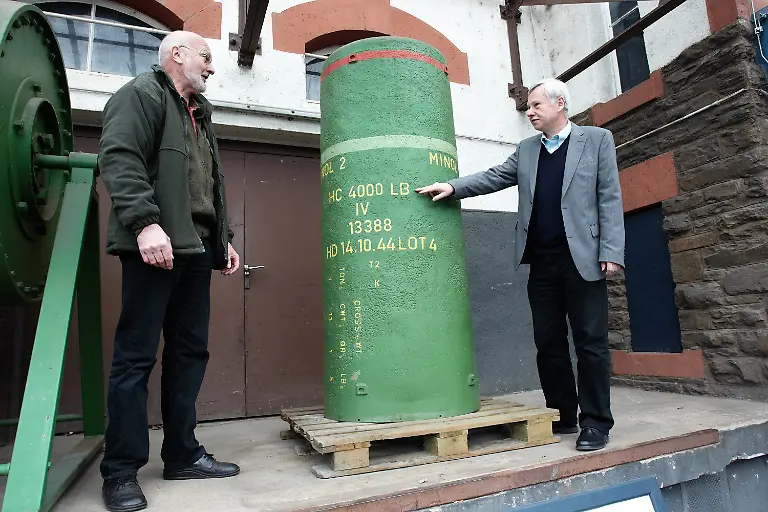 31hp0510-jpg5262878617798716193