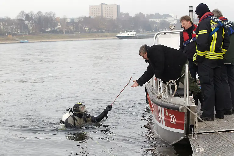 31id0052-jpg2326451409369772435