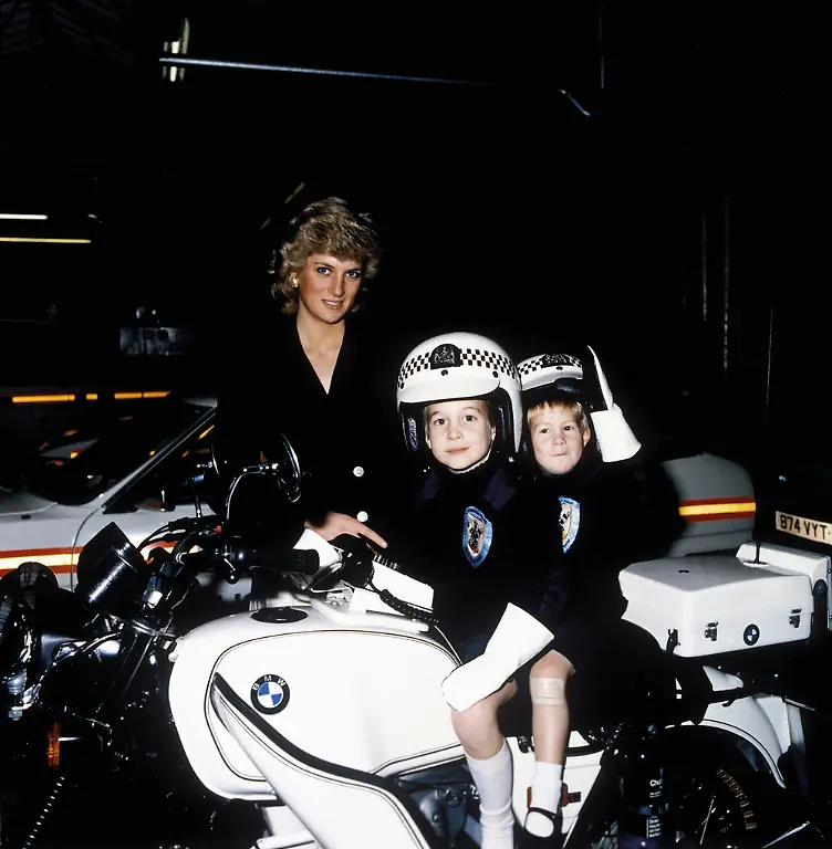 STARS-AND-BIKES-010-Lowres-Schwarzkopf-Schwarzkopf-Verlag-Verwendung-nur-im-Rahmen-einer-Buchvorstellung