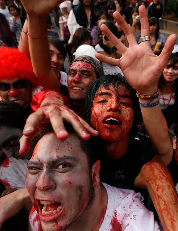 1322355743-jpg5893386999849707751