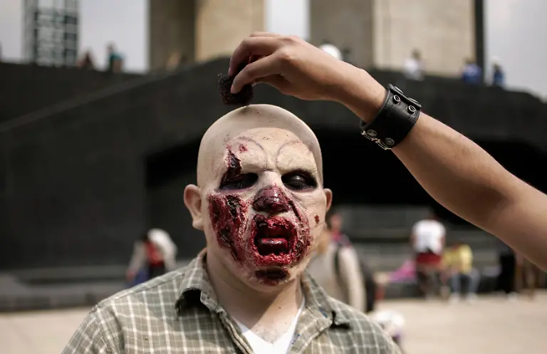 2011-11-27T071400Z-01-CJB06-RTRMDNP-3-MEXICO-JPG7323567752336014958