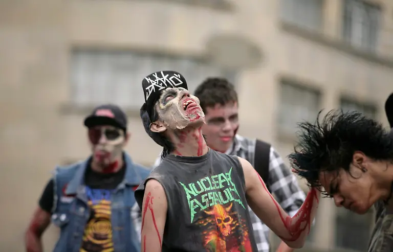 2011-11-27T071729Z-01-CJB08-RTRMDNP-3-MEXICO-JPG8791769987723141883