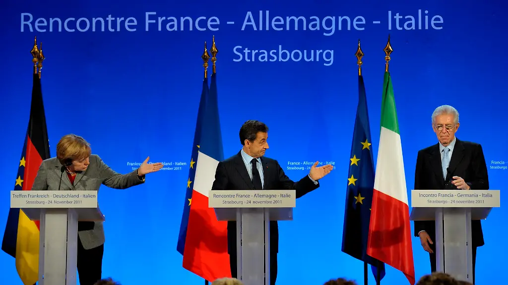 2011-11-24T141137Z-01-PHW10-RTRMDNP-3-EUROZONE-JPG8103750342289076068