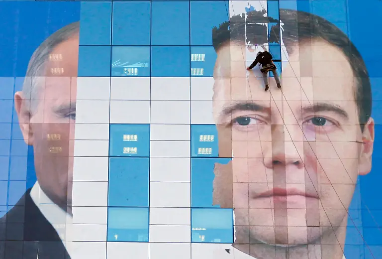 2011-11-24T104935Z-01-KRA03-RTRMDNP-3-RUSSIA-JPG5588640840341192239