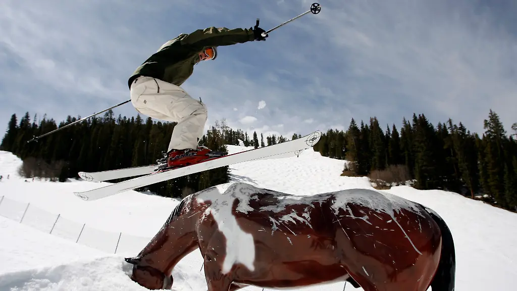 1322081766-jpg4848686931992148317