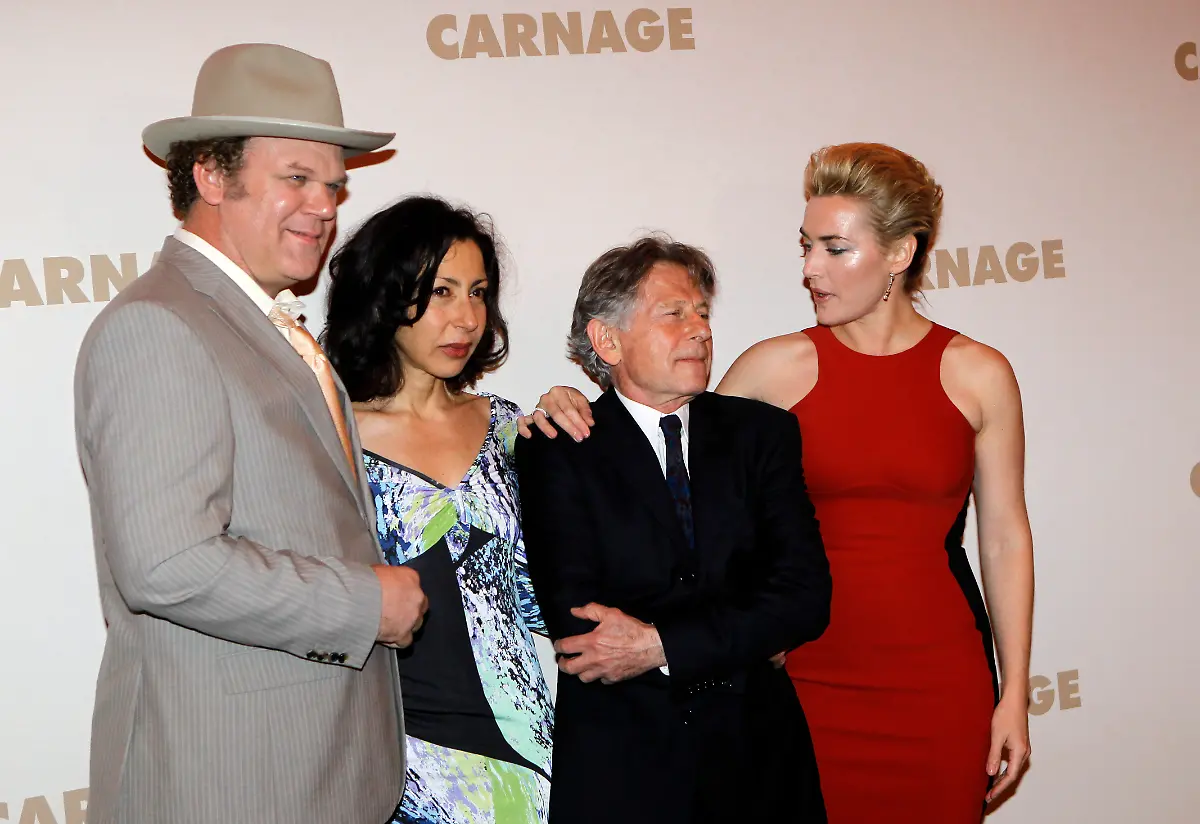 1321824179-jpg1850287389401081407