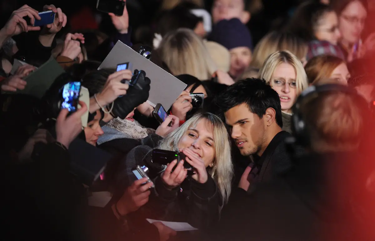 31ek2424-jpg3758380687915233203