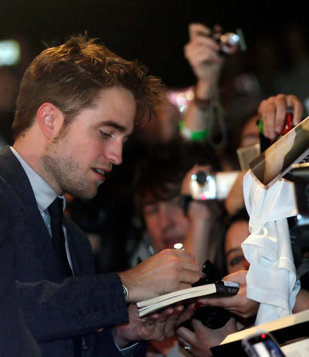 2011-11-17T202302Z-01-BAR108-RTRMDNP-3-SPAIN-JPG3252051600470038591