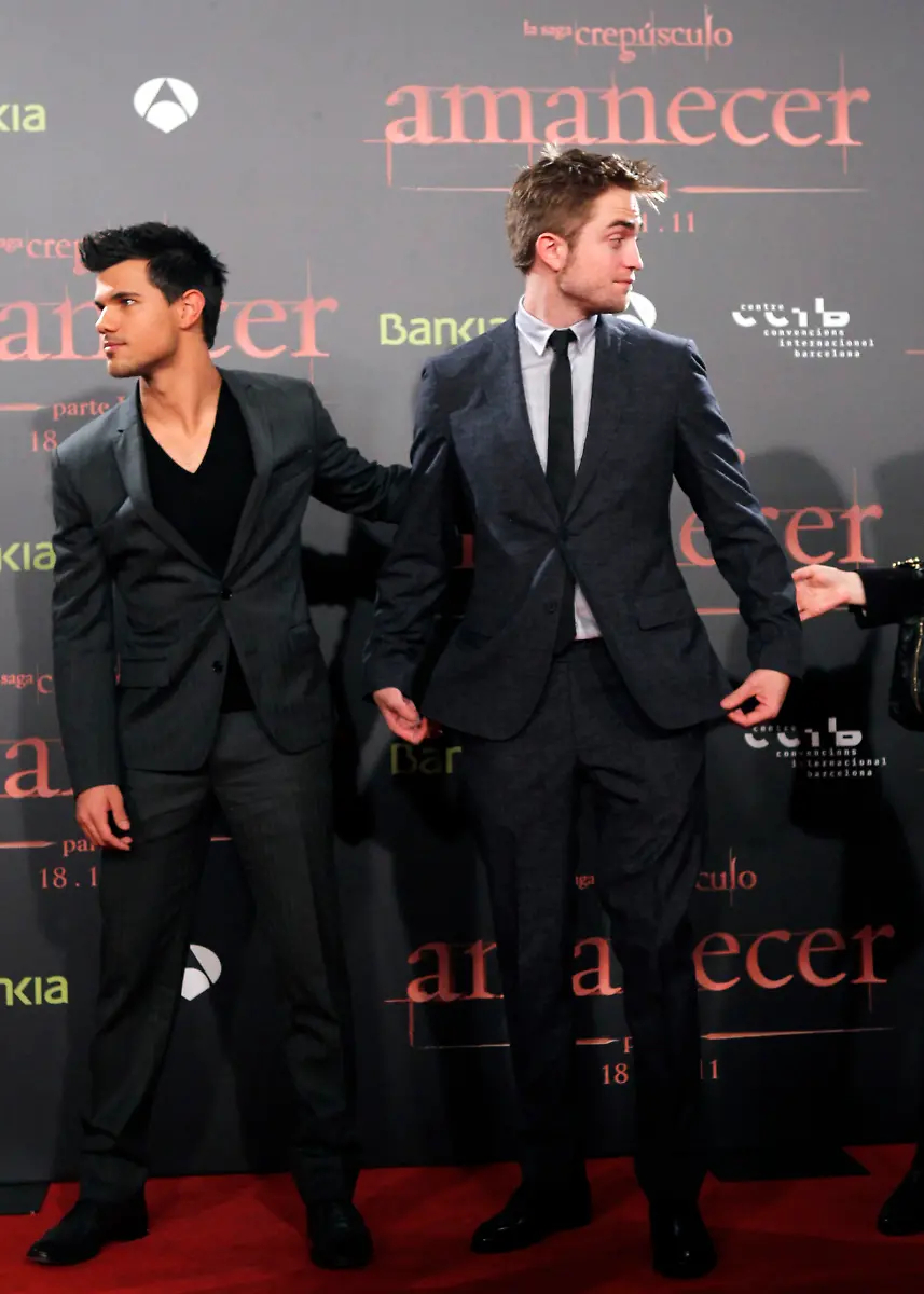 2011-11-17T202935Z-01-BAR110-RTRMDNP-3-SPAIN-JPG6961038929834734232