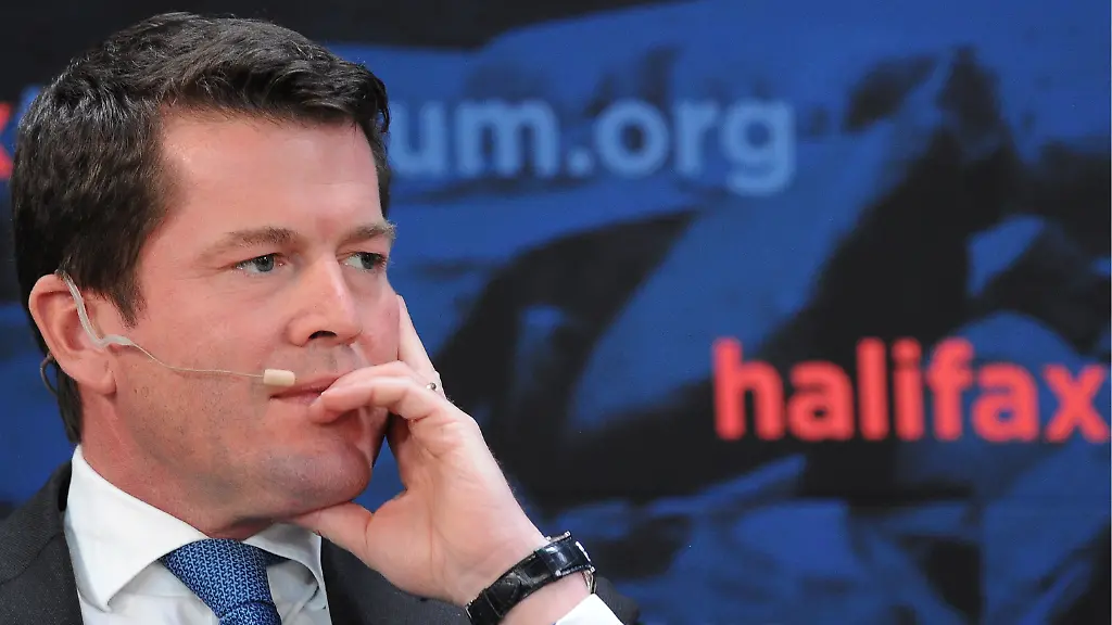 DI10447-20111119-jpg4089430112721288209