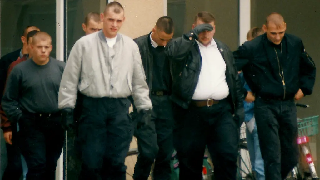 1321391234-jpg4490424978244621662