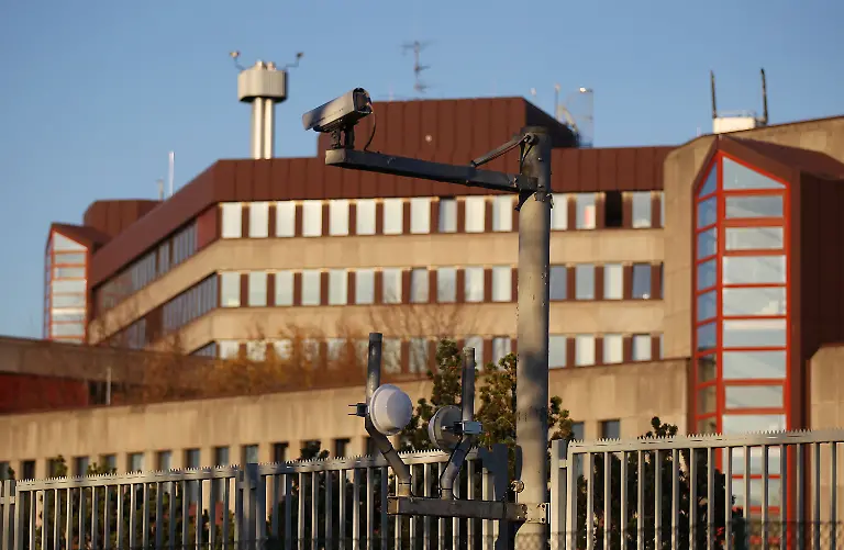 31cg4904-jpg3118560420744843179