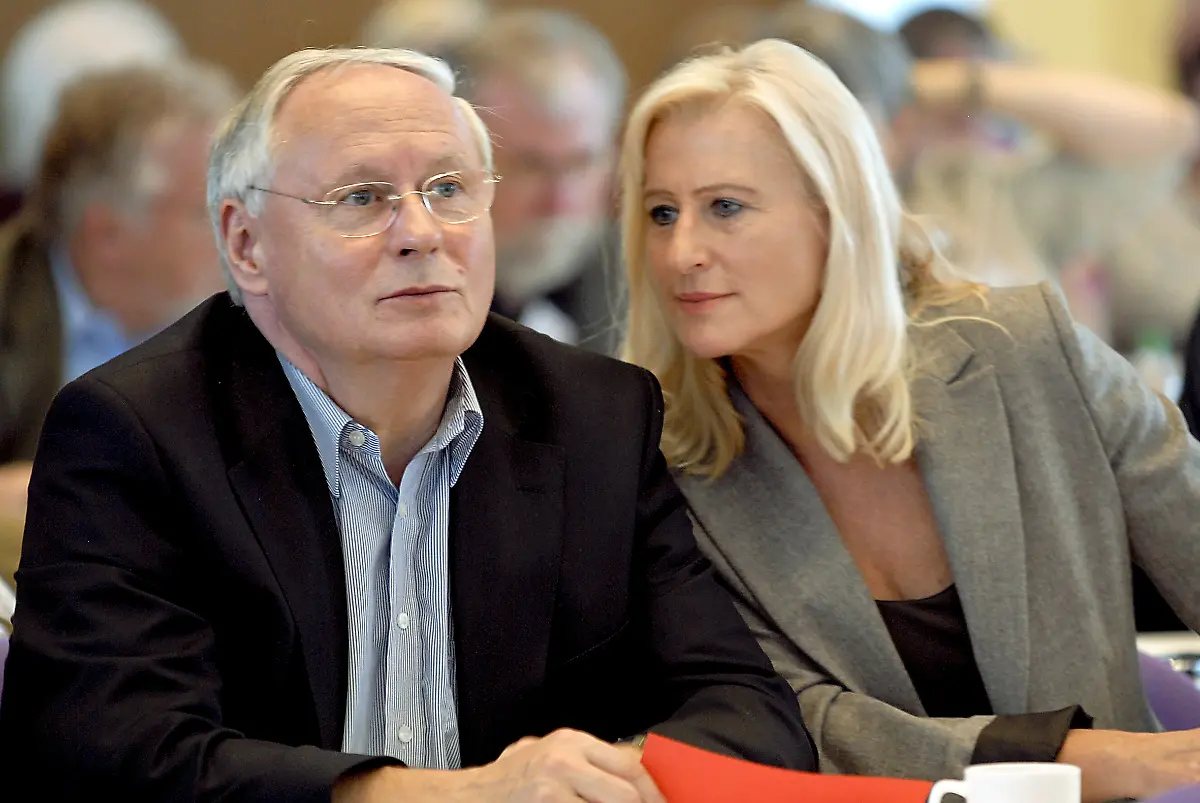 31ad2601-jpg8061995773999285735