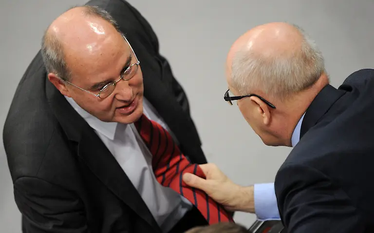 31910543-jpg4794121930102513120