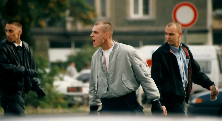 DI10341-20111113-jpg5856731419859552932